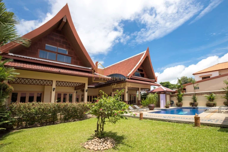 Spacious 4 Bedroom Pool Villa for Sale in Rawai